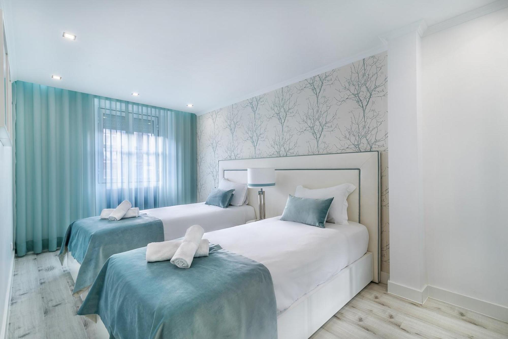 Whome City Chic Escape: Your Stylish Haven In Downtown Lisboa Eksteriør bilde